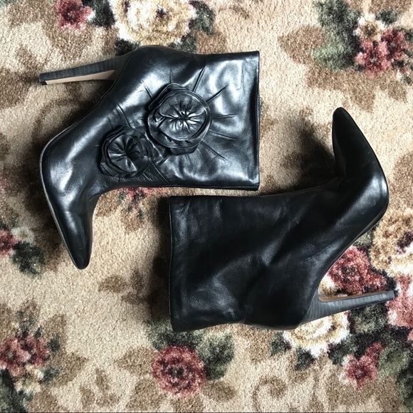 Vince Camuto Black soft leather heel boots - Picture 4 of 9